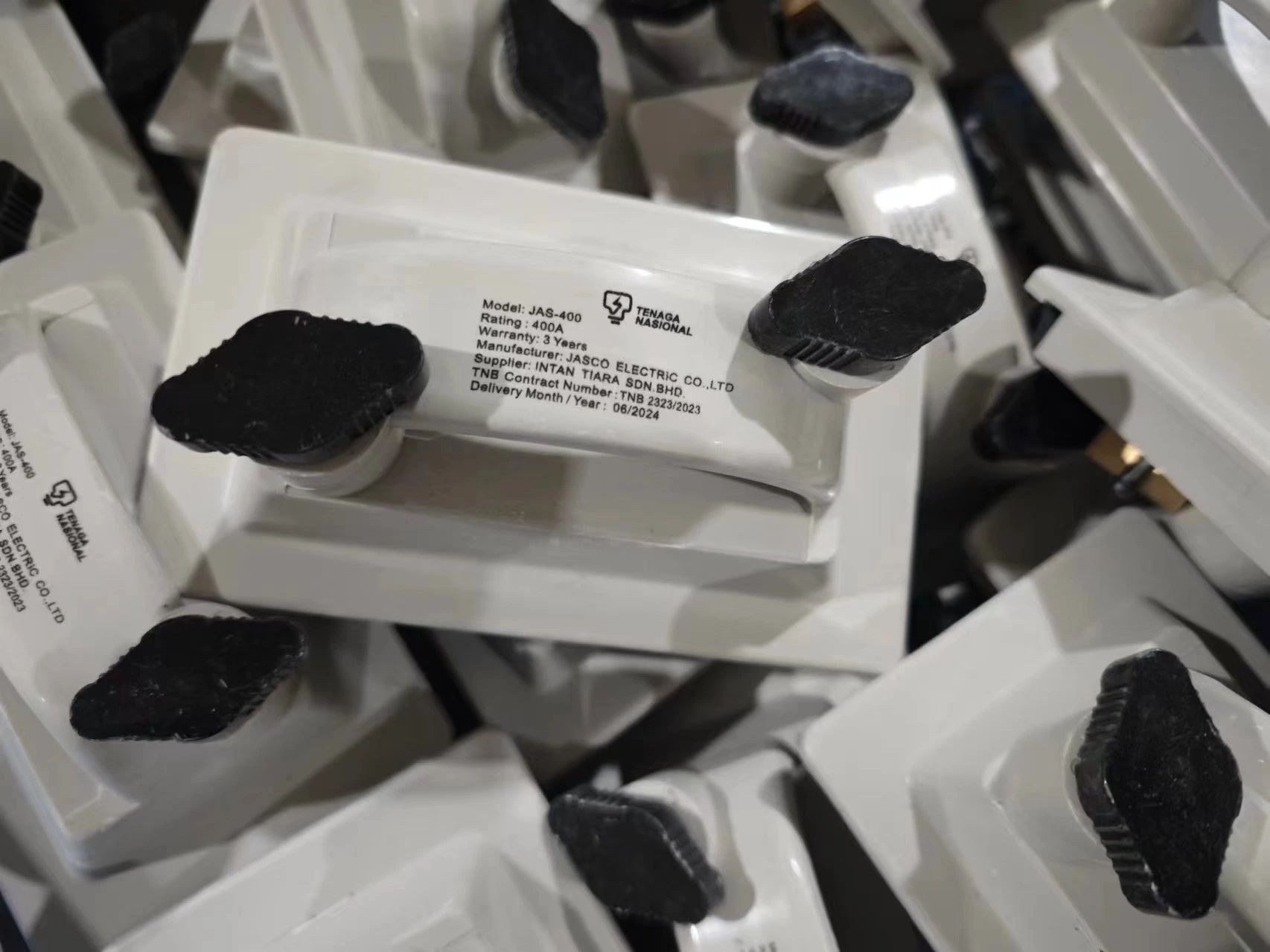 A Whole Container Of FUSE CARRIER